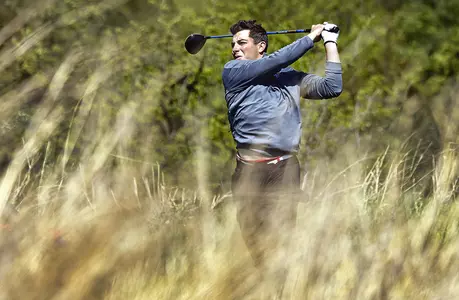 Jayhawks fight off tough conditions to end round one in second Image