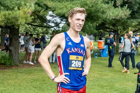 Gibbens Claims First-Place Finish, Jayhawks Finish Both Meets in Contention Image