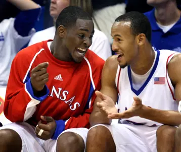 Collins Leads KU Basketball To 71-59 Win Against Temple Image