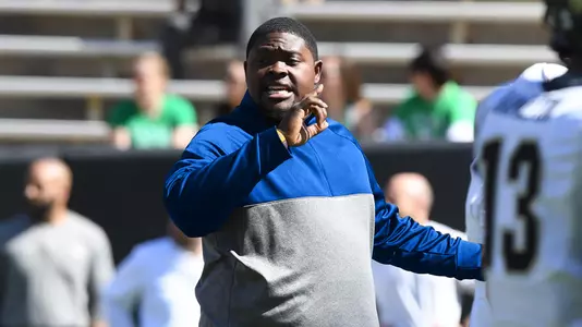 Miles tabs Kwahn Drake to coach defensive line Image