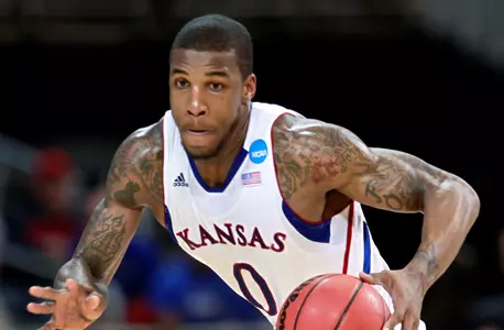No. 4/5 Kansas Completes Sunflower Showdown Sweep, 59-53 Image