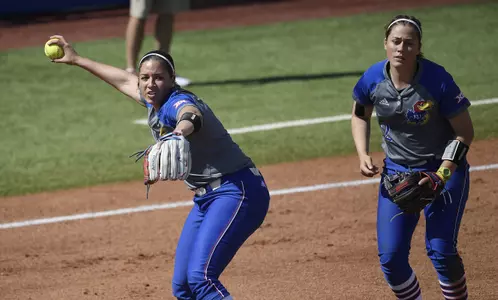 Jayhawks drop midweek matchup, 7-1 Image