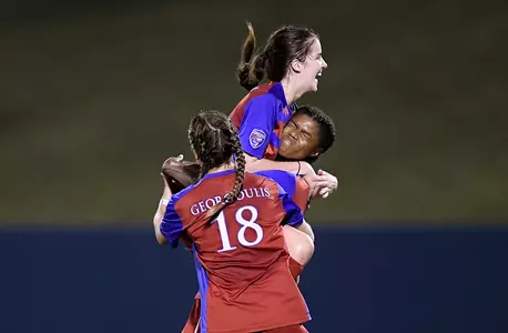 Late goals propel Jayhawks past No. 24 Bears, 3-1 Image