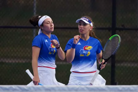 Jayhawks Fall in Tight Contest Against No. 10 Bears Image