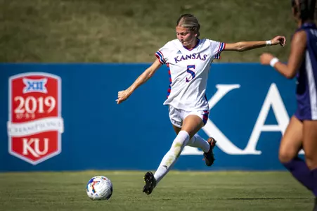 Kansas Finishes Road Trip on Sunday at No. 22 Texas Image