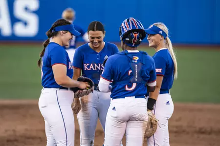 Jayhawks Extend Fall Ball Win Streak Image