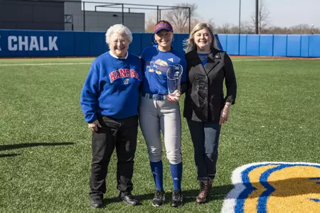 Kasey Hamilton Named 2023-24 Marlene Mawson Exemplary Student-Athlete Award Recipient Image