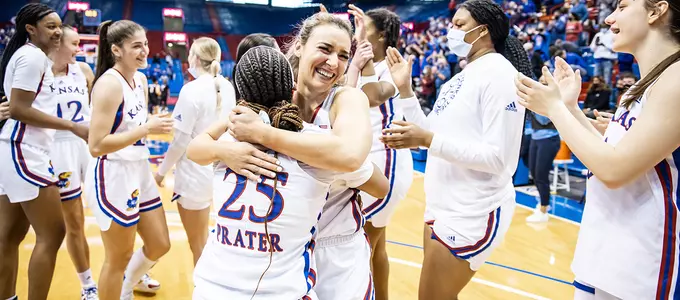 Big Fourth Quarter Finishes off Third Straight Win Image