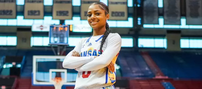 Kansas Women’s Basketball Signs Wyvette Mayberry Image