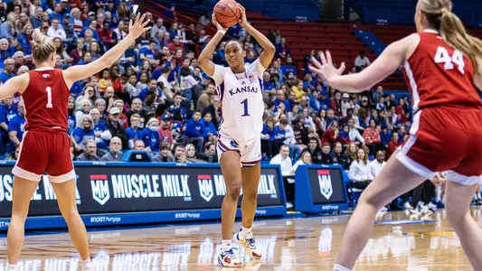 Jayhawks to Host Arkansas Sunday in WNIT Great Eight Image