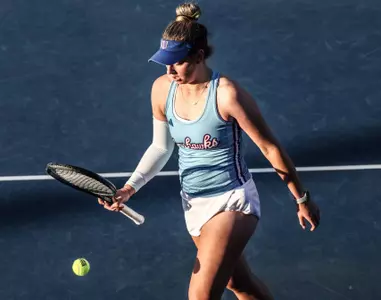 Kansas Drops Road Match to Razorbacks, 4-1 Image
