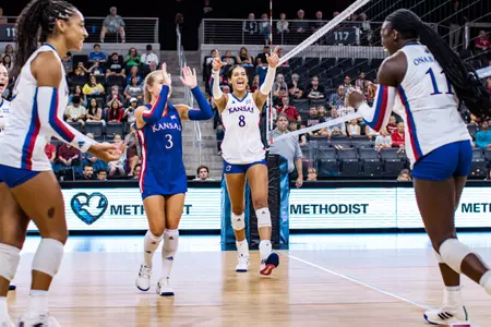 Kansas Volleyball Makes it 2-0 in Omaha, Downing Mavericks in 3-0 Victory Image