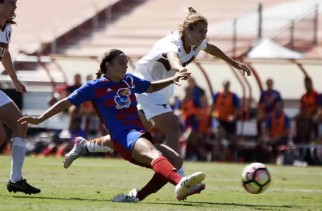 Jayhawks strike late to top Longhorns, 1-0 Image