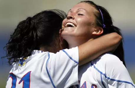Berry Breaks School Record as Jayhawks Cruise to 6-1 Victory at Iowa State Image