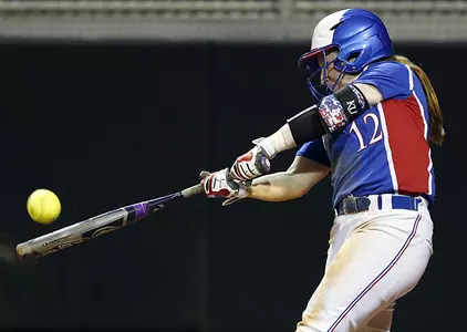 Explosive Late Inning Lifts Kansas Past Fordham, 10-1 Image
