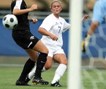 Cressy, Williams Propel No. 21 Jayhawks Past No. 18 UCF, 3-2 Image