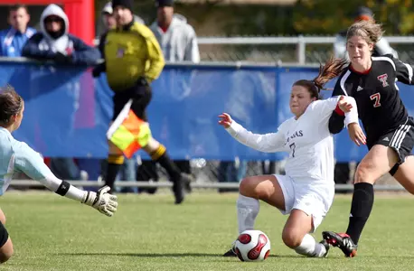 Jayhawks shut out Texas Tech, 3-0 Image