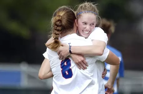Soccer Defeats Creighton to Move into NCAA Tournament Second Round Image