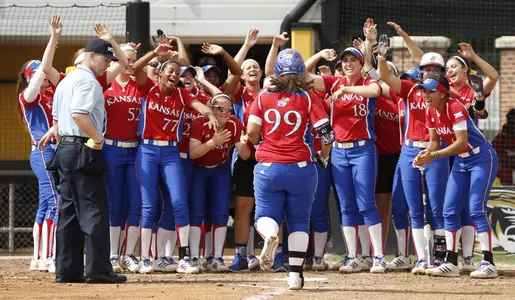 Jayhawks Unveil 2016 Softball Slate Image
