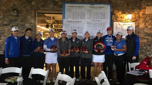 Jayhawks win Chip-N-Club Invitational Image