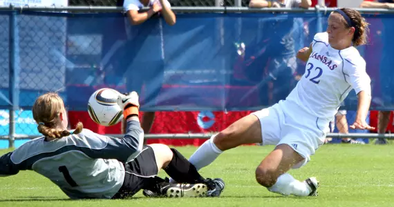 Offense Can't Make up Ground in 2-1 Loss to Illinois State Image