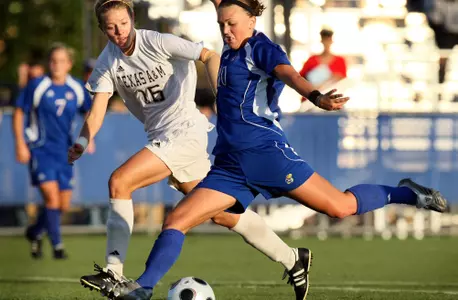 Kansas Soccer Upends No. 6 Texas A&M, 1-0 Image