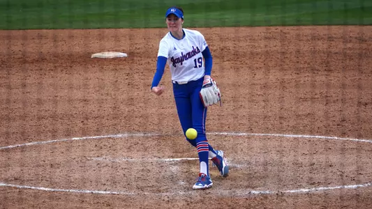 Kansas splits Saturday doubleheader with Lamar, Missouri State Image