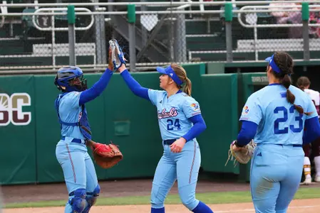 Jayhawks Go 1-1 on Opening Day of Texas State Classic Image