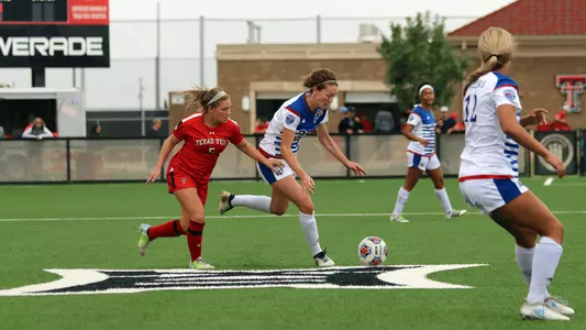 Jayhawks and Red Raiders battle to 1-1 draw Image