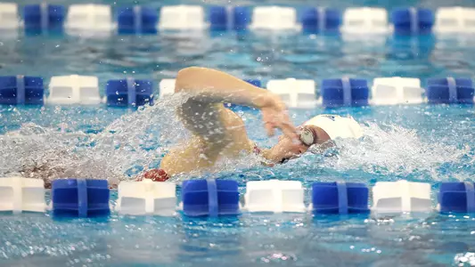 Nusbaum breaks record, Jayhawks extend lead in Kansas Classic Image