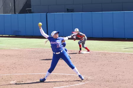 Kansas Wins Both on Day Two of Jayhawk Invitational Image