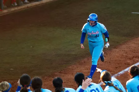 Kansas Extends Win-Streak With Sweep Over Belmont Image