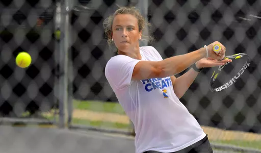 Khmelnitckaia and Koch go undefeated again Image