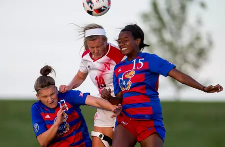 Jayhawks fall to Nebraska late in double overtime, 1-0 Image