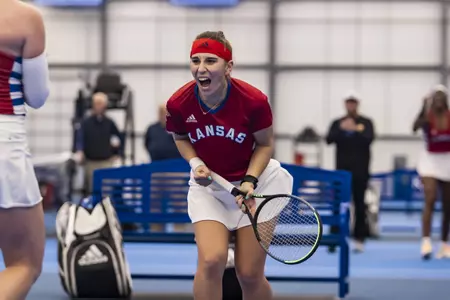 Strong Singles Play Leads #17 Kansas to Seventh-Straight Win Image