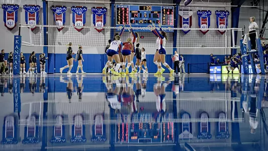 Kansas rallies back to stun West Virginia in five sets Image