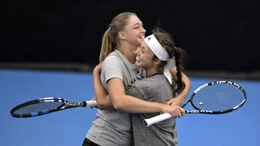 Jayhawk tandem advances to Round of 16 Image