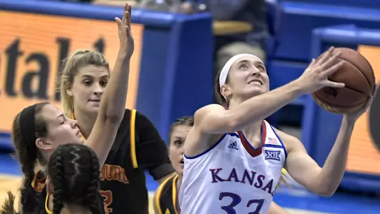 Kansas fends off late Pitt State rally, 57-50 Image