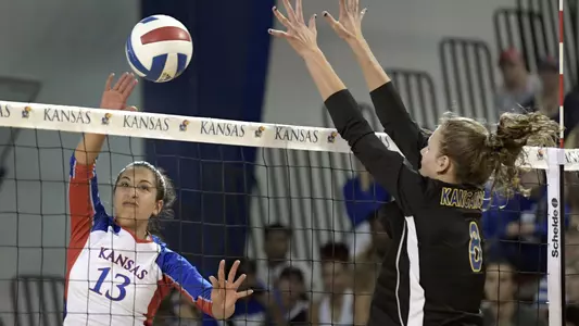 Kansas defeats UMKC in exhibition, 3-1 Image