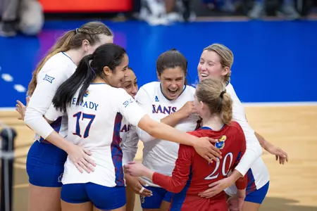 Balanced Jayhawks Defeat TCU 3-0 Image
