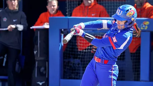 Kansas falls at No. 2 Oklahoma, 10-1 Image