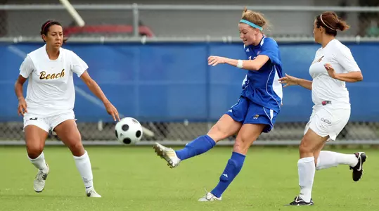 No. 23 Kansas Downs Long Beach State, 3-1 in Home Opener Image