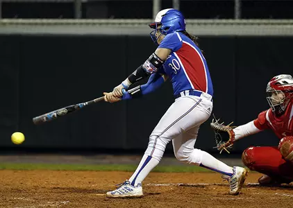 Ridling’s Late-Inning Heroics Upset No. 8 Kentucky, 7-5 Image