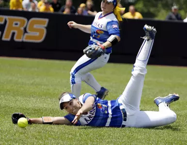 No. 23 Wolfpack Halts Kansas’ Late-Inning Rally, 3-1 Image