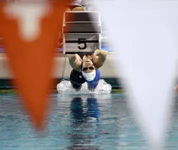 Records, Times Drop at Kansas Classic Image