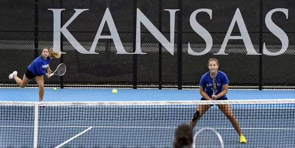 No. 17 Kansas downs TCU, 4-1 Image