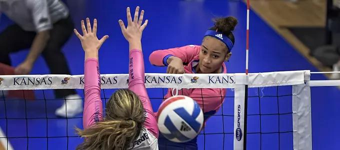 Kansas earns three-set victory over TCU Image