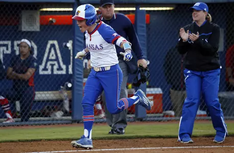 Kansas Downs Eastern Illinois, 7-1 Image