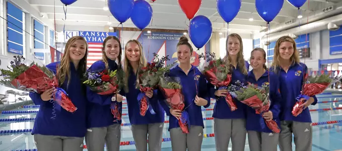 Seniors show out on senior day Image