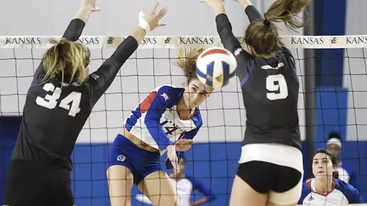 No. 11 Kansas volleyball sweeps TCU, 3-0 Image